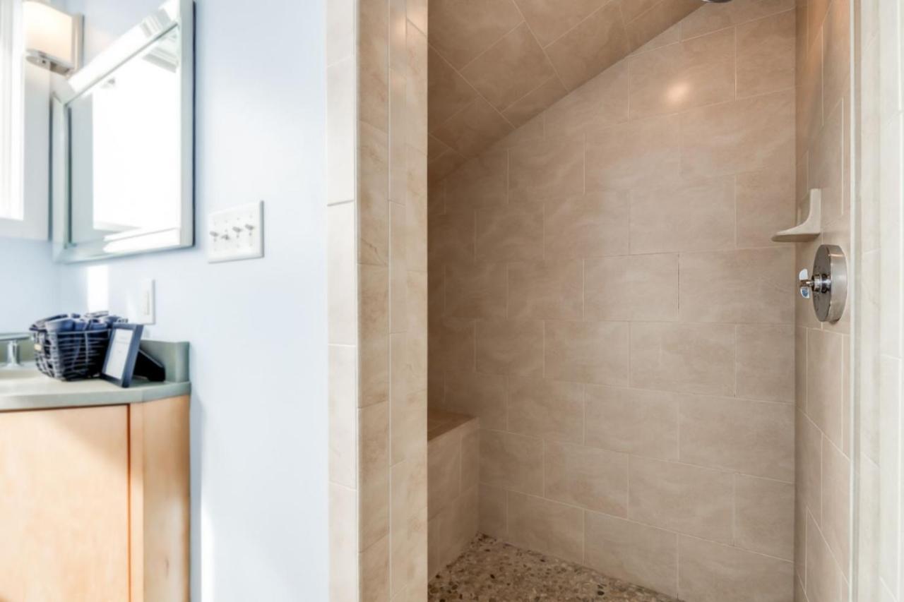 סוואנה Walk Score 90!!-Historic Downtown District-2 Blocks To Famous Forsyth Park- Huge Private Patio-Private Parking מראה חיצוני תמונה