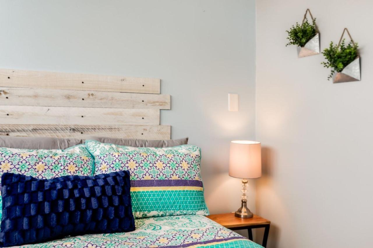 סוואנה Walk Score 90!!-Historic Downtown District-2 Blocks To Famous Forsyth Park- Huge Private Patio-Private Parking מראה חיצוני תמונה